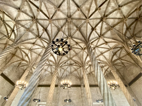 CEILING VIEW OF THE OLD SILK EXCHANGE
